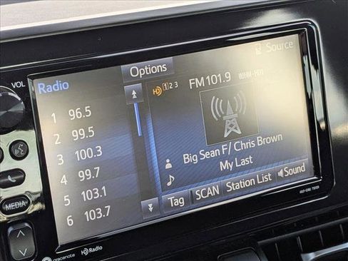 Used 2018 Toyota C-HR XLE image 13