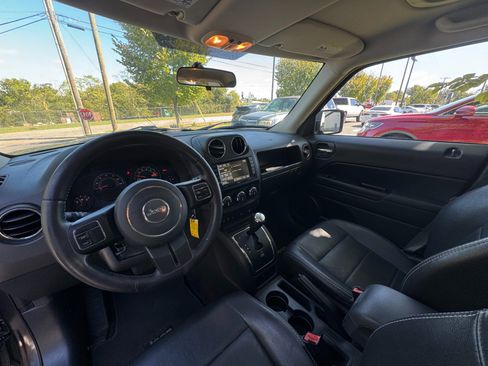 Used 2015 Jeep Patriot High Altitude image 23