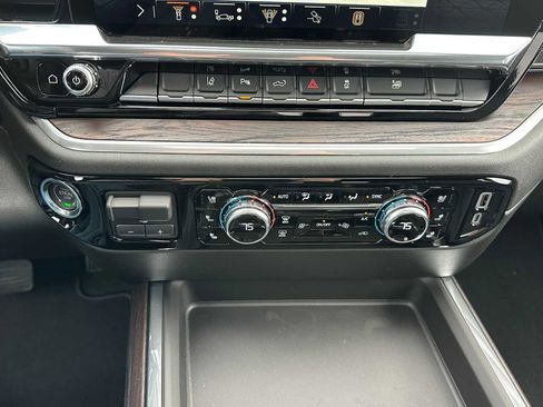 New 2026 GMC Sierra 2500 SLT w/ SLT Convenience Package image 27