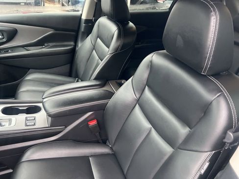 Certified 2023 Nissan Murano SV w/ SV Midnight Edition Package image 5
