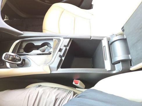 Used 2020 Buick Enclave Essence FWD image 63