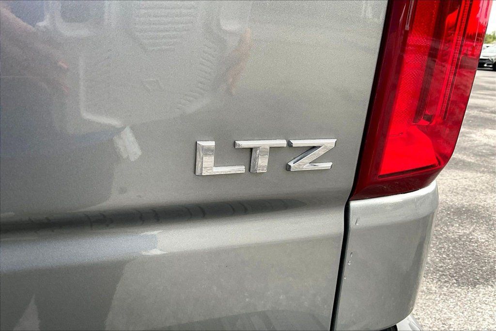 Used 2023 Chevrolet Silverado 1500 LTZ AWD/4WD image 28