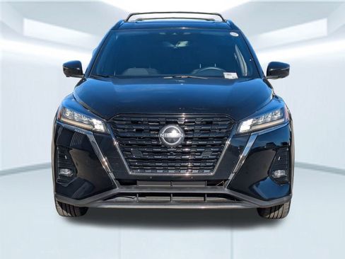 Used 2022 Nissan Kicks SR w/ Interior Electronics Package image 10