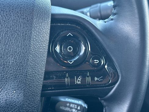 Used 2021 Toyota Prius Prime LE w/ Carpet Mat Package (TMS) image 38