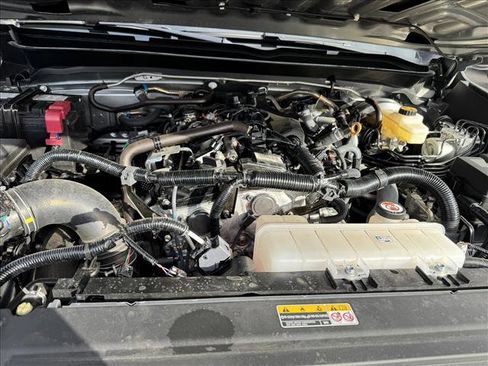 Certified 2025 Toyota Tacoma SR5 image 21