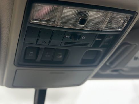 Used 2011 Toyota 4Runner SR5 image 18