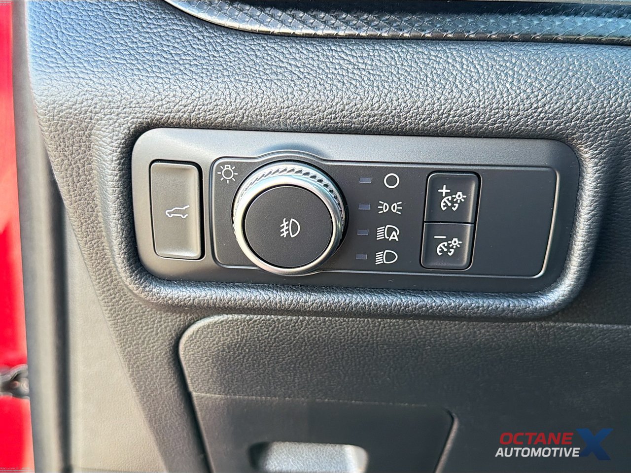 Used 2020 Ford Explorer ST w/ ST Street Pack AWD/4WD image 10