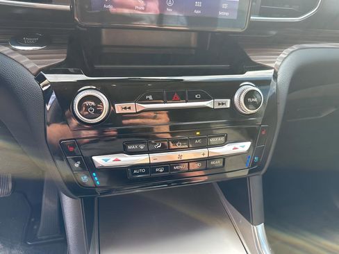 Used 2022 Ford Explorer Limited w/ Hybrid Equipment Group 310A image 36