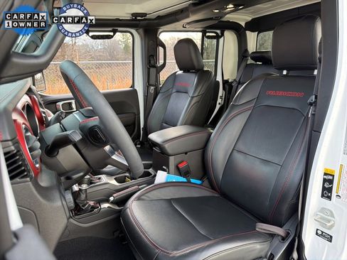 Used 2023 Jeep Gladiator Rubicon w/ Cold Weather Group image 22