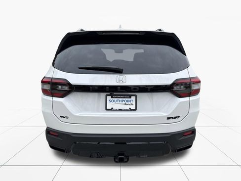 New 2026 Honda Pilot Sport image 7