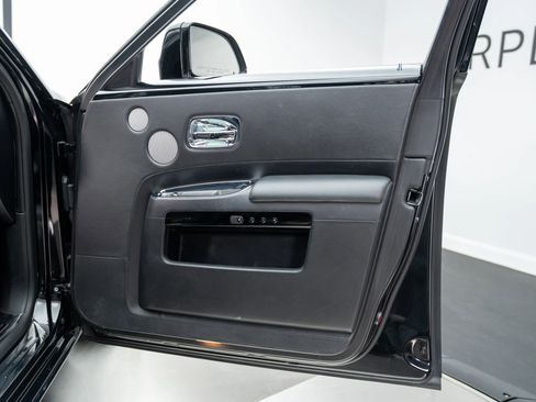 Used 2013 Rolls-Royce Ghost image 29