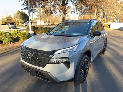 New 2026 Nissan Rogue SV image 3