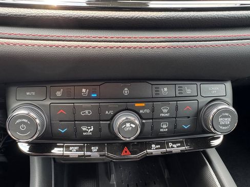Used 2025 Dodge Durango R/T AWD/4WD image 27