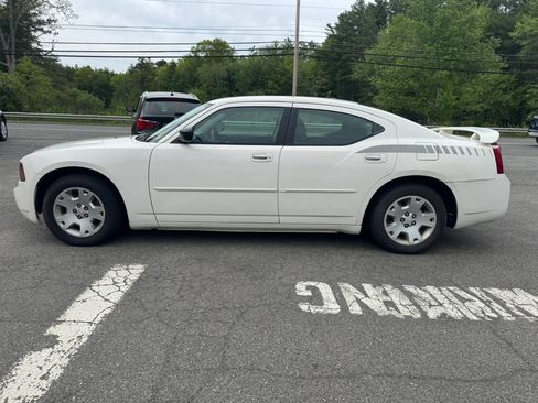 Used 2007 Dodge Charger w/ Popular Equipment Group RWD image 6
