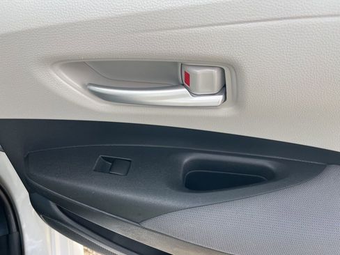 Used 2020 Toyota Corolla LE image 54