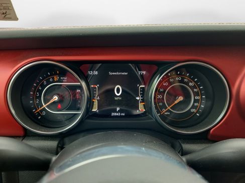 Used 2023 Jeep Gladiator Rubicon w/ Dual Top Group AWD/4WD image 14
