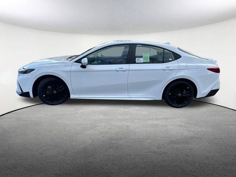 New 2026 Toyota Camry SE FWD image 6
