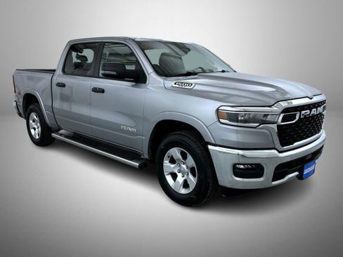 Certified 2025 RAM 1500 Big Horn image 3