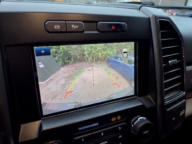 Used 2022 Ford F250 XLT w/ Black Appearance Package AWD/4WD image 14