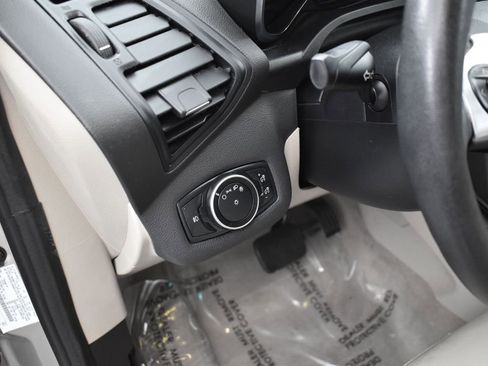 Used 2016 Ford C-MAX Energi SEL image 10