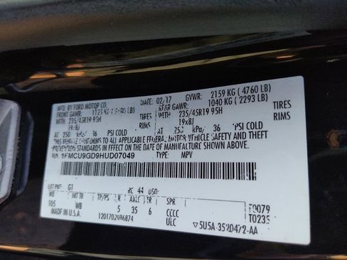 Used 2017 Ford Escape SE w/ Equipment Group 201A AWD/4WD image 33