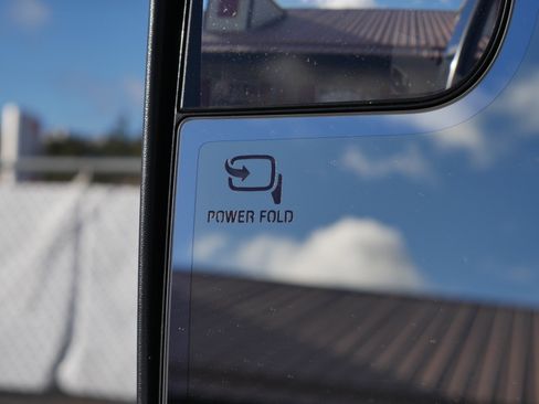 Used 2013 Ford F150 Limited image 38