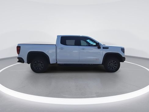 Used 2024 GMC Sierra 1500 AT4X AWD/4WD image 9