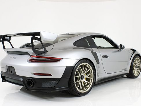 Used 2018 Porsche 911 GT2 RS RWD image 7