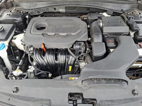 Used 2017 Kia Optima LX image 27