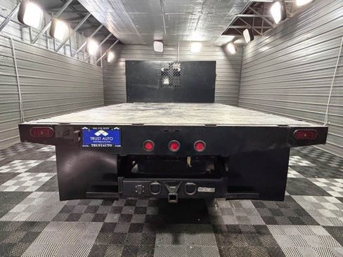 Used 2021 RAM 5500 Tradesman image 9