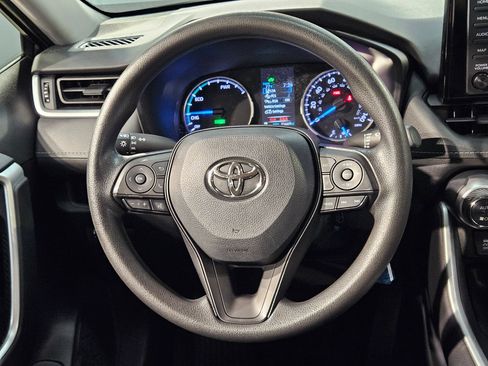 Used 2022 Toyota RAV4 LE AWD/4WD image 25