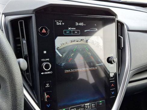 Used 2024 Subaru Crosstrek 2.0i Premium image 4