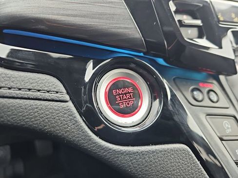 Used 2023 Honda Odyssey Elite image 16