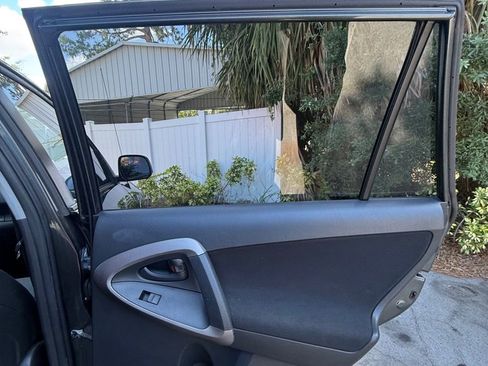 Used 2007 Toyota RAV4 Sport AWD/4WD image 15