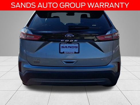 Used 2022 Ford Edge SEL w/ Convenience Package image 5