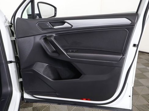 Used 2023 Volkswagen Tiguan S image 22