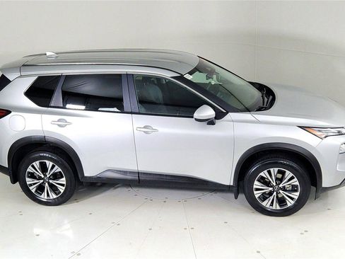 Certified 2023 Nissan Rogue SV image 16