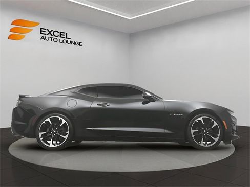 Used 2019 Chevrolet Camaro SS image 41