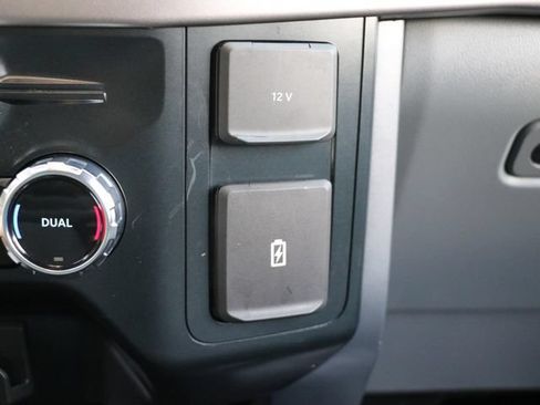 Used 2024 Ford F150 XLT AWD/4WD image 28