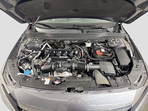 Used 2018 Honda Accord Sport image 39