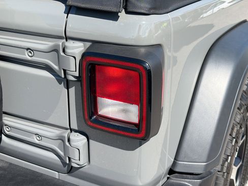 Certified 2021 Jeep Wrangler Sport image 10