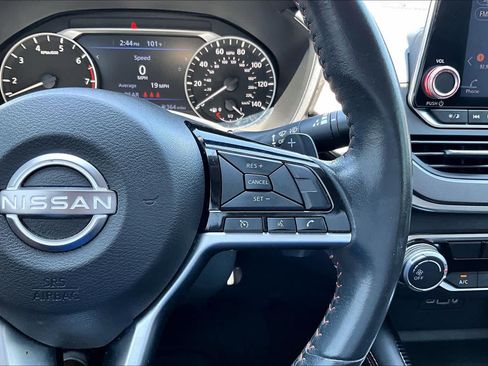 Used 2023 Nissan Altima 2.5 SR FWD image 25