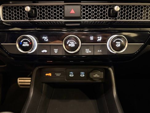 Used 2025 Honda Civic Sport image 21