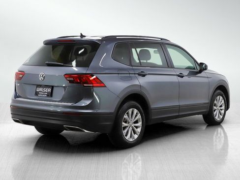 Used 2020 Volkswagen Tiguan S image 5