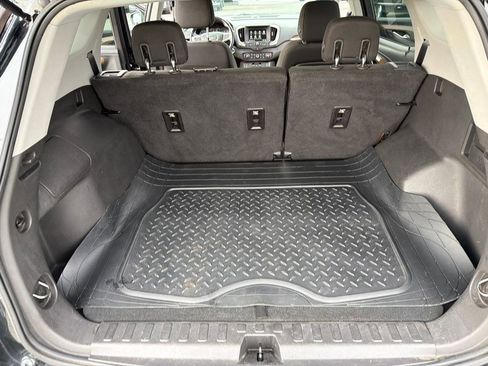 Used 2018 GMC Terrain SLE w/ Driver Convenience Package FWD image 25