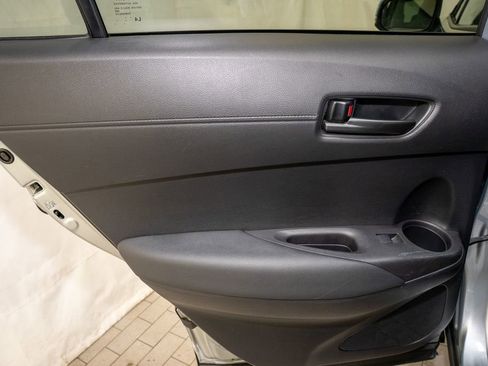 Used 2024 Toyota Corolla Cross LE AWD/4WD image 8
