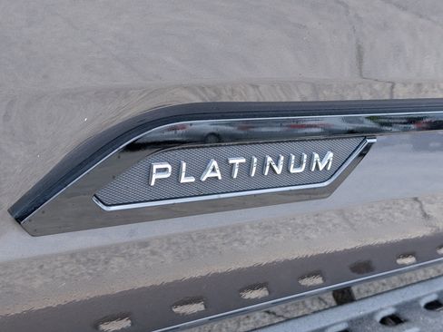 Used 2023 Toyota Tundra Platinum AWD/4WD image 30