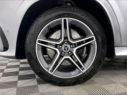 New 2025 Mercedes-Benz GLS 450 4MATIC image 12