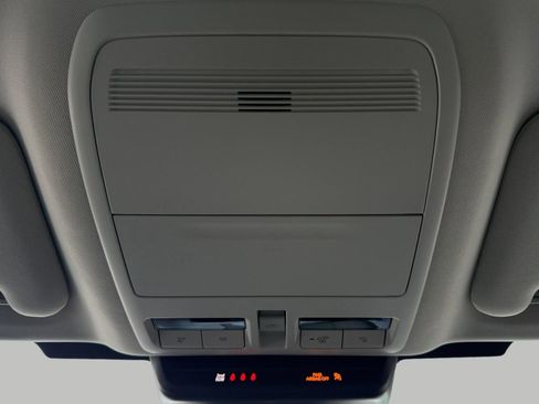 Used 2025 MAZDA CX-70 Plug-In Hybrid w/ Premium Pkg image 42