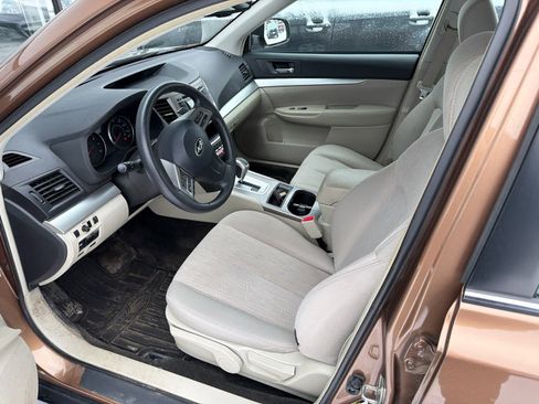 Used 2013 Subaru Outback 2.5i image 8